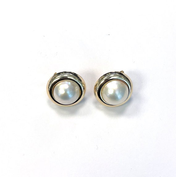 Vintage 14K Yellow Gold Mabe Pearl Earrings French