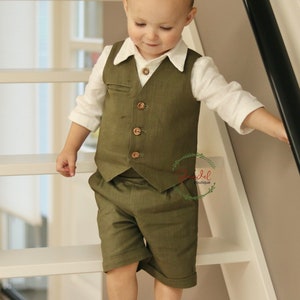 Ring Bearer Suits, Linen Page Boy Outfit, Classic Boy Wedding Outfit, Ring Bearer Green Suit, Vest, Shorts Toddler Beach Wedding Suit.