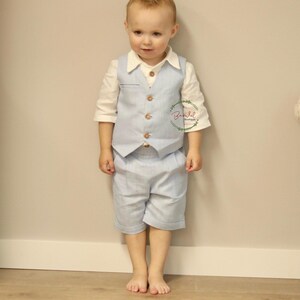 Traje de linho para pajem de alianças: colete, shorts e blusa feitos à mão - terno infantil para casamento