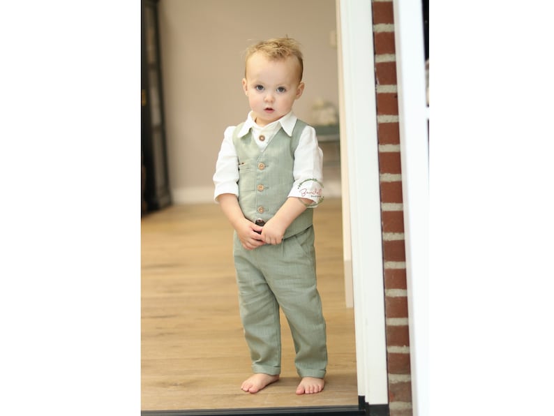 Pantalon garçon en lin, Pageboy pantalons longs, Pantalon garçon pour mariage sur la plage, Tenue garçon vert sauge pour mariage à la campagne, Pantalon garçon baptême, tenue d'anniversaire image 3