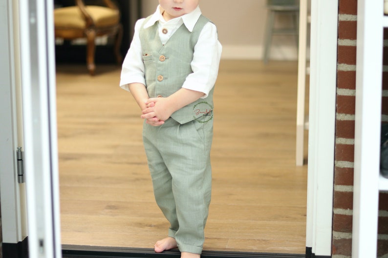 Pantalon garçon en lin, Pageboy pantalons longs, Pantalon garçon pour mariage sur la plage, Tenue garçon vert sauge pour mariage à la campagne, Pantalon garçon baptême, tenue d'anniversaire image 5