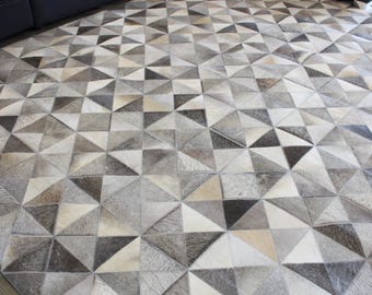 Hand patched and Hand stitched Cowhide Rug, Grey : hourglass
