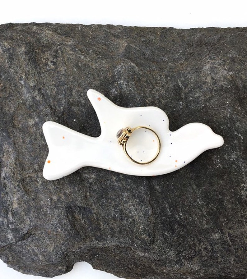 Hen party gift bag Bridesmaid Gift for woman Tiny jewellery dish Tiny bird ring dish Tiny ring dish Handmade ceramic bird ring dish