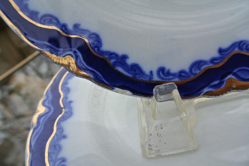 Set of Six Antique Flow Blue J/&G MEAKIN HANLEY 8-18 Plate with Chips Blue White Plate Gold Trim Plate Elegant Table Decor Dinnerware