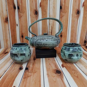 David Vogel Studio Pottery Hand Thrown Tea Pot W/ Two Cups Artist Signed