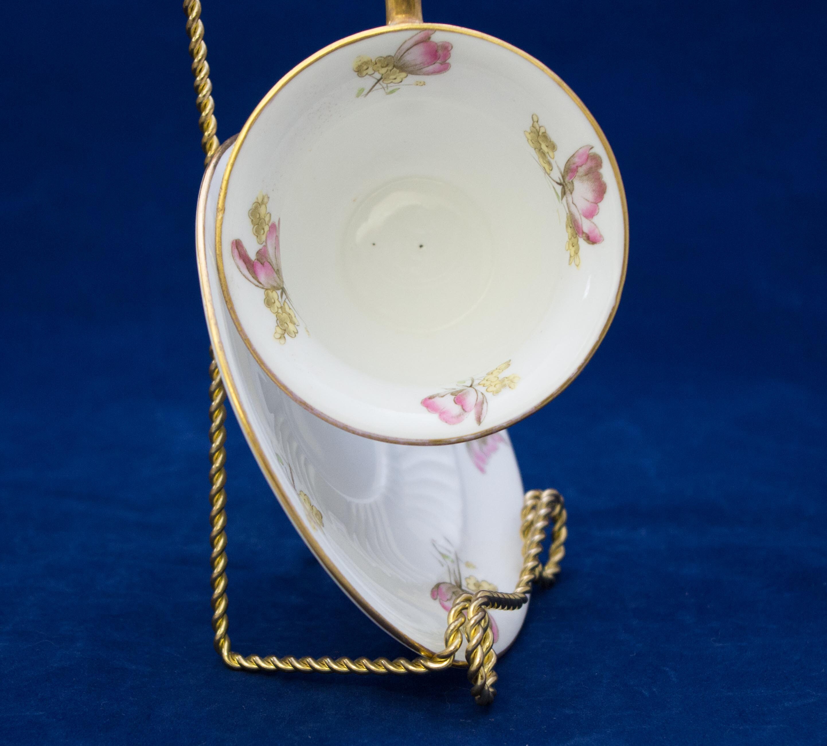 Wedgewood Teacup #RN 154623 Tulips 95819 Hand Painted on the