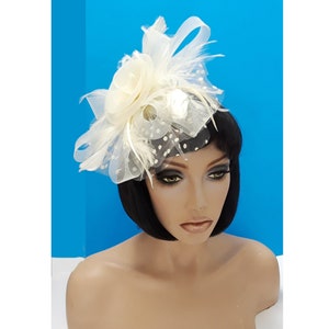 Fascinators Hat for Women Tea Party Headband Kentucky Derby Wedding Flower Cocktail Mesh Feathers Hair Clip Beige