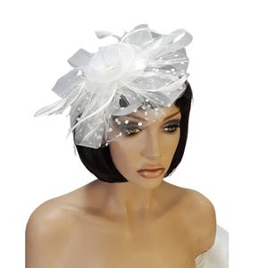 Fascinators Hat for Women Tea Party Headband Kentucky Derby Wedding Easter Flower Cocktail Mesh Feathers Hair Clip White