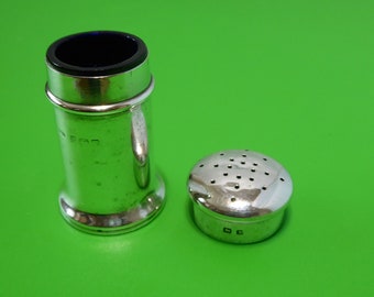 1923 English sterling silver pepperette