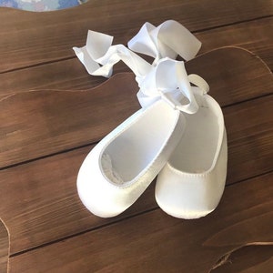 White Baptism Shoes Baby girl christening shoes Baby crib shoes and Booties Keepsake shoes baby shower gift white baby girl booties