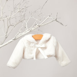 Baby Girl Long-Sleeve Fur Jacket Fur Shawl Cover Girls Faux Fur Jacket Baby Baptism Christening Fur shawl White Girls shawl Ivory fur shawl