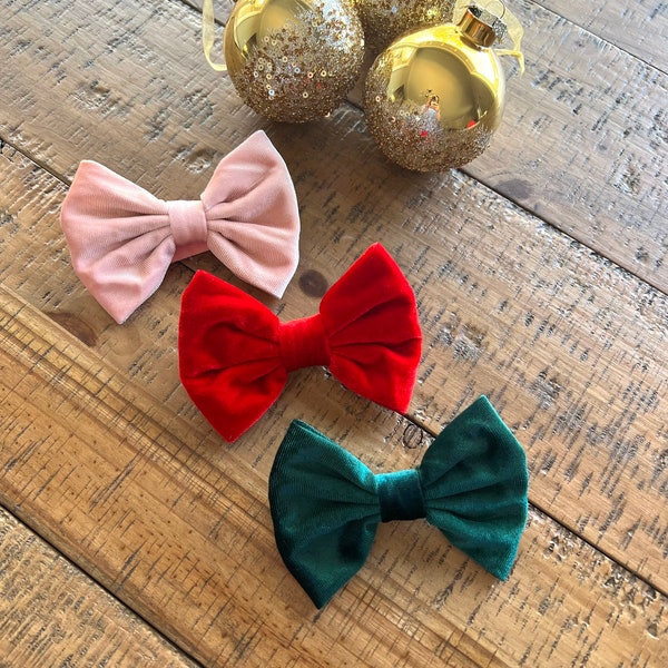 Christmas Girls Headband Christmas baby hair bow Holiday Baby bow headband Red Velvet Girls headband Green Velvet Baby  Headband hair clip