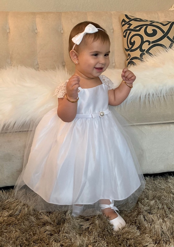 Vestido blanco vestido de niña, vestido de niño pequeño con perlas