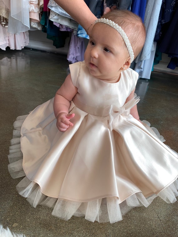 Robe de cérémonie de luxe bébé fille, robe de baptême soie sauvage