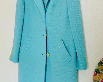 Vintage 60’s crimpelene coat / UK 10-12 / EU 38-40 / baby blue / vintage coat /