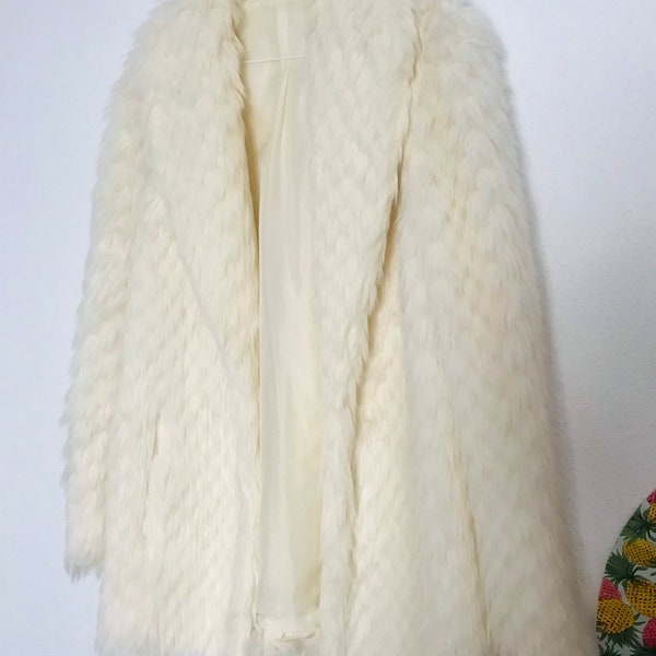 veste vintage en fausse fourrure / manteau blanc vintage en fausse fourrure / années 1990 / veste de mariée de mariage / manteau de fourrure végétalien / taille S-M / UK 10-12 / EUR 38-40