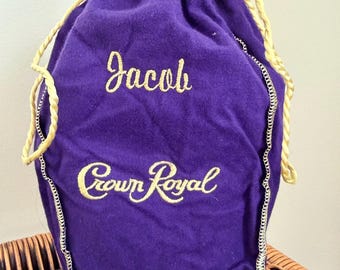 Bolso Crown Royal bordado a medida – Personalizado con nombre, fraternidad, hermandad, boda o cumpleaños.