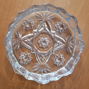Vintage Clear Pressed Glass Starburst Scalloped Edge 4 inch Candy or Trinket Dish or Candleholder
