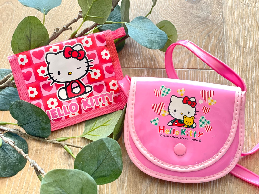 Hello Kitty Charcoal Embossed Pattern Hand Bag: Sanrio - Tokyo