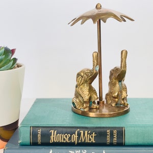 Vintage Brass Elephants figurine Trunk Up, Holding An Umbrella, bookshelf Decor Coffee table styling, elephant Decor