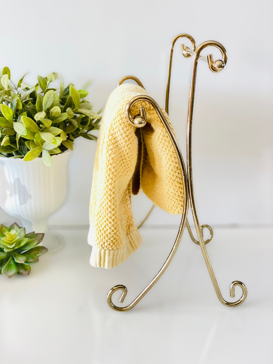 Vintage brass Countertop towel bar / rack.. mid century Etsy