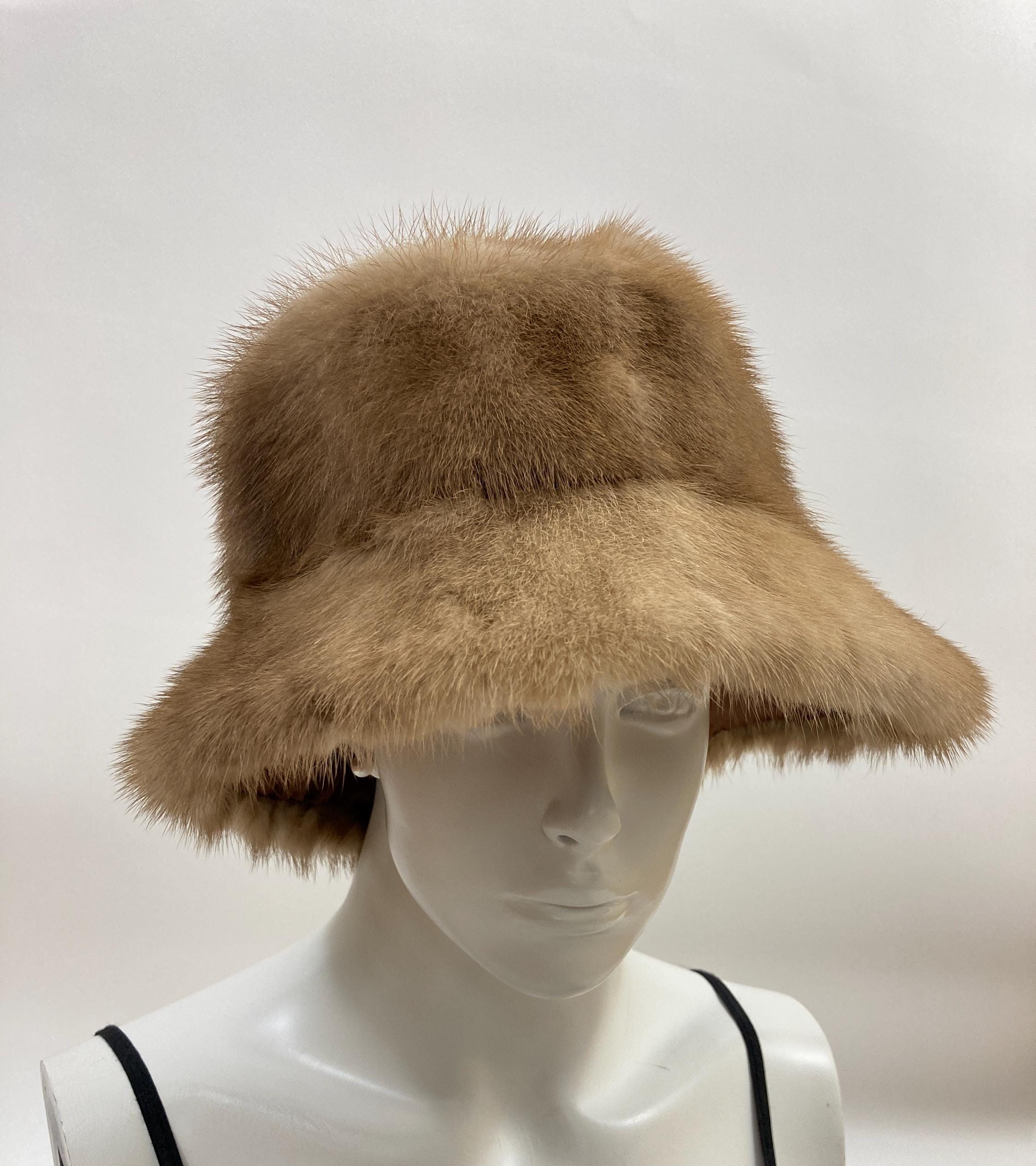 NWOT - Super Cool Pastel Brown Mink Fur Bucket Hat - New  display picture 1
