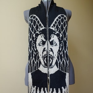 Doctor Who Weeping Angel Double Knit Scarf Pattern image 1