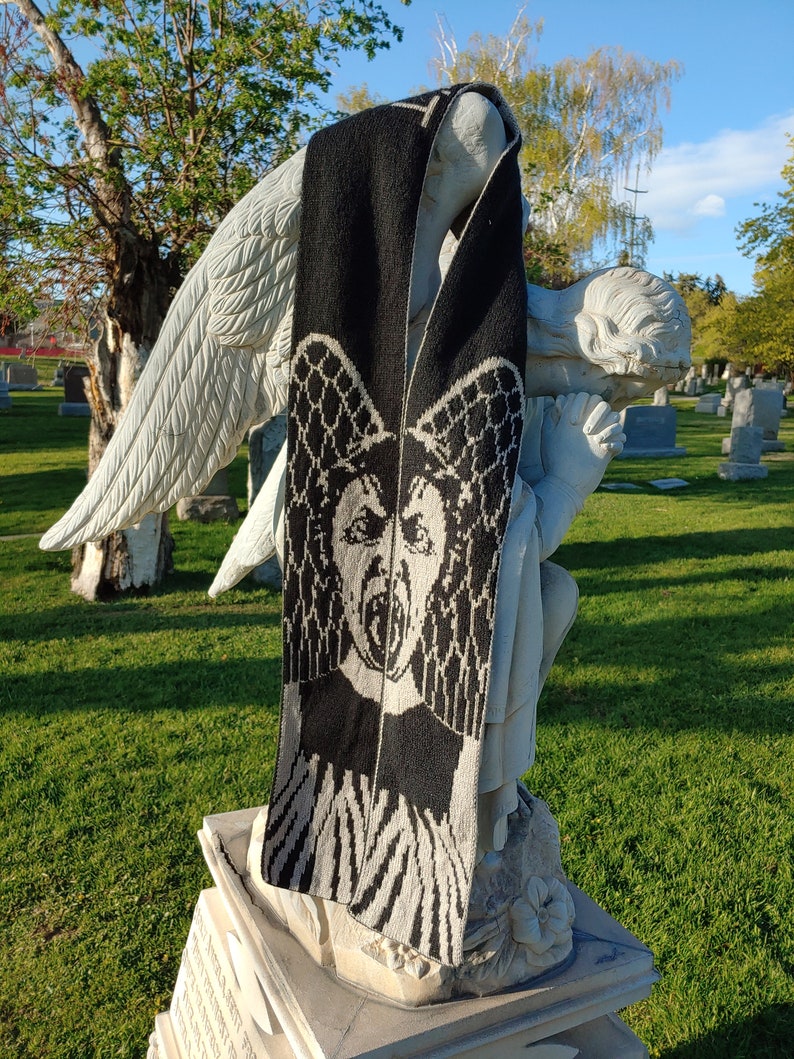Doctor Who Weeping Angel Double Knit Scarf Pattern image 6
