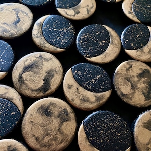 Moon Phases Magnets, Witchy magnets, celestial magnets, handmade gift, Spiritual Gift, Witchy Gift, Whimsigoth Moon Decor