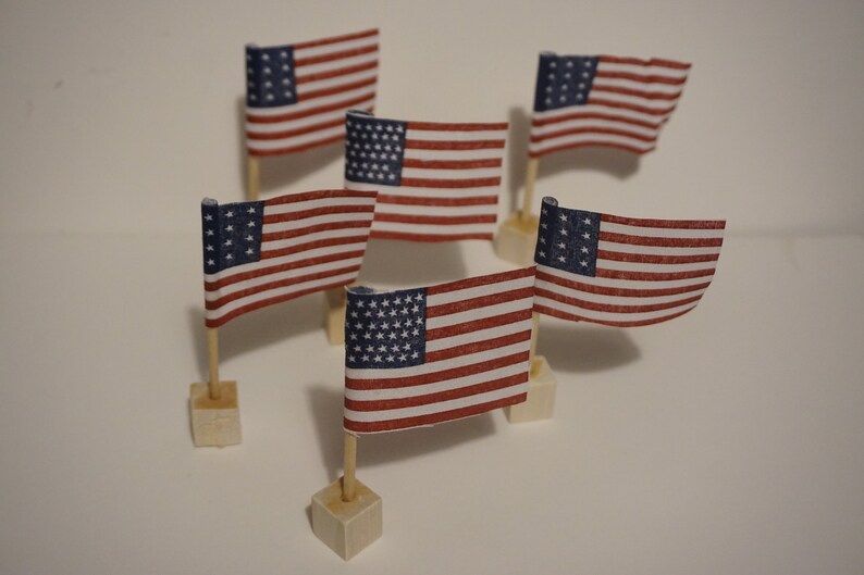 Mini flag favors