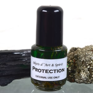 PROTECTION OIL Full/New Moon-Handblended-Herbal Oil-All Natural-Spell
