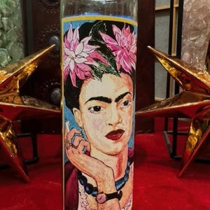Frida Fumar Candle - Frida Kahlo
