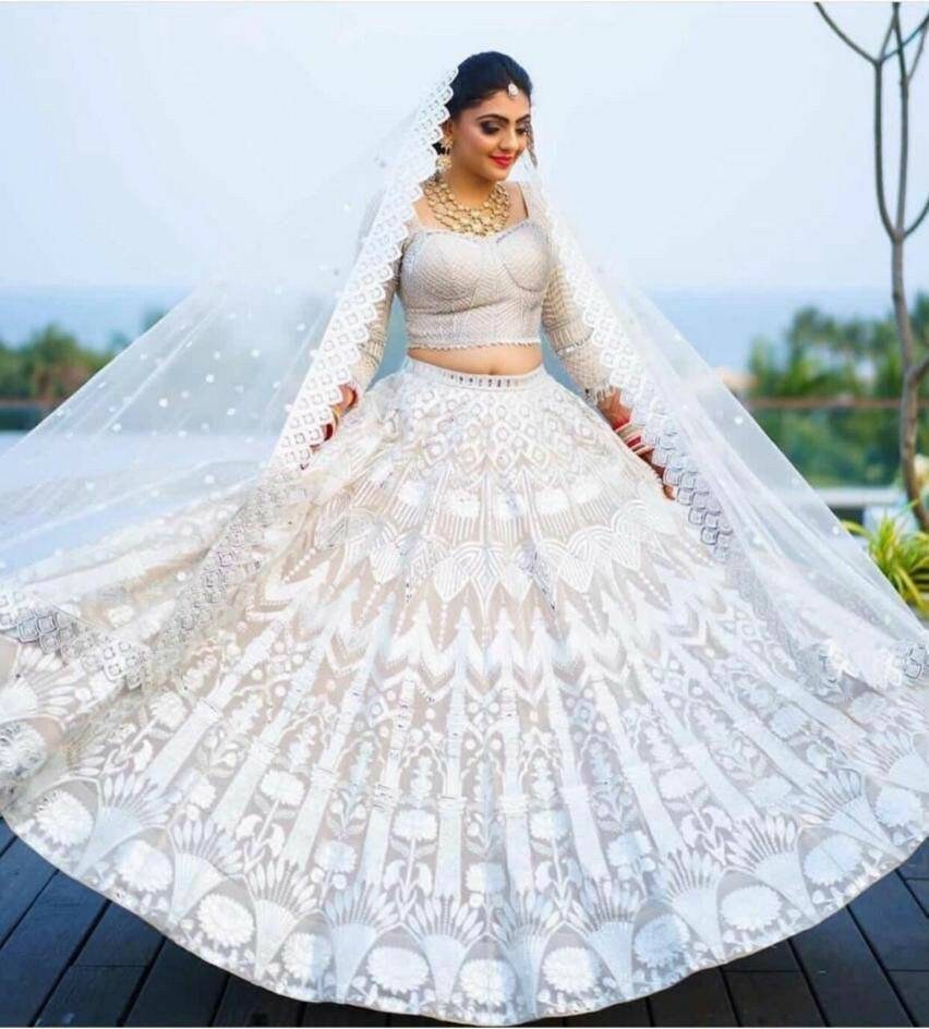 white lengha