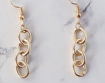 Dangle earrings small chain golden mesh retro vintage style, bold modern boho ethnic unusual statement trendy fashion blogger
