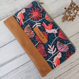 Native Birds Zipper Clutch Purse, Pouch, Wallet, Makeup Pouch, Travel Pouch.  Handmade Australiana