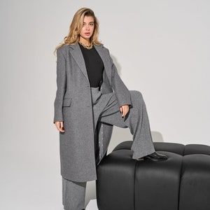 Light gray wool coat, Single-breasted power shoulder overcoat, Long oversized fall autumn coat, Boyfriend warm winter coat /Alexa image 6