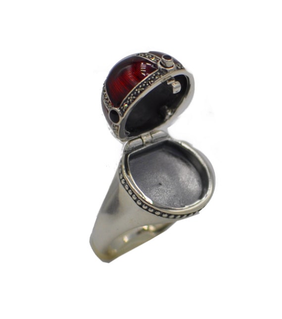 VINTAGE POISON RING sterling silver poison ring, s