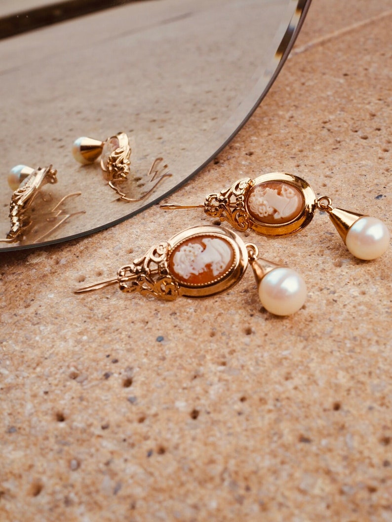 Vintage smyckeset med cameo: Örhängen + Armband + Cameoring - LOUVRE smyckeset bild 5