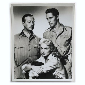 Original movie photograph black & white photo 10&quot; x 8&quot; 1950s David Niven male actors
