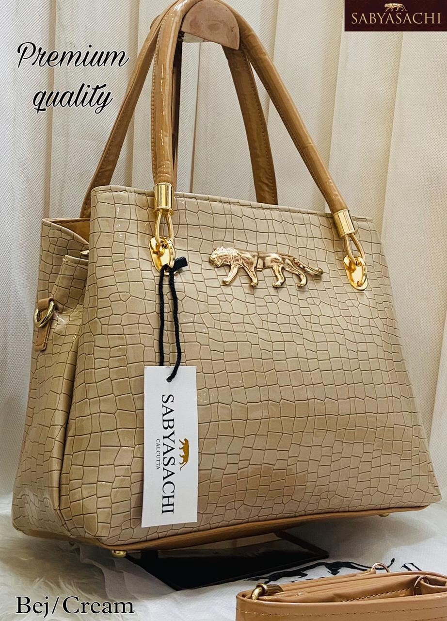 Alisha Fancy Ladies Purse in Manek Chowk,Ahmedabad - Best Bag Dealers in  Ahmedabad - Justdial