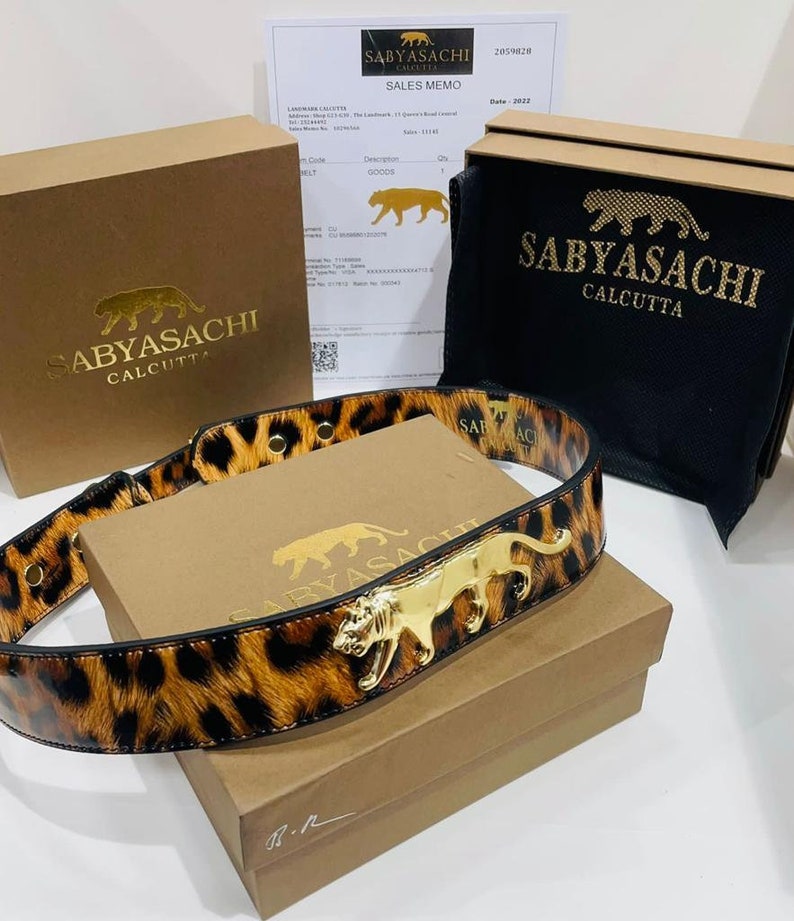 Sabyasachi Geïnspireerde Saree Riem Gratis Maat Verstelbare Pasvorm Mooie Dromerige Lederen Glanzende Afwerking Riem Matte Afwerking Doos Met Logo Ontwerper Gold & Black