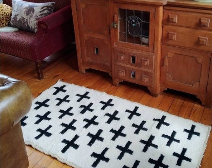 Moroccan Rug "Beni Ourain" Handmade Carpet Teppich Runner Gorgeous Hallway Geometric Design Black And White