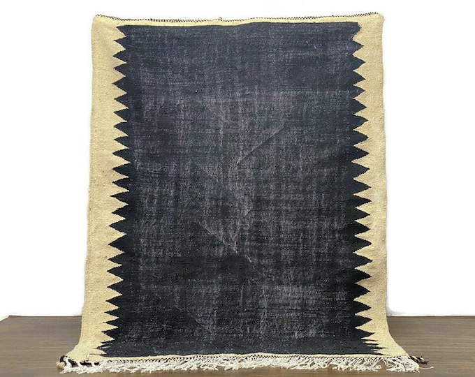 Stunning Black Moroccan Rug, Flat Area Rug, Black and White Rug,Stylish Bedroom Rug,Living Room Accents
