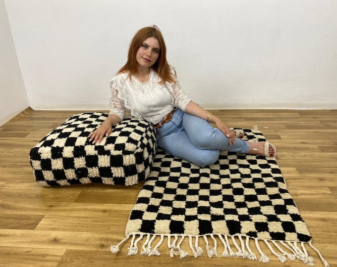 Gorgeous Ottoman Pouf Teppiche  Pouffe Coffee Table BeanbagCheckread  Footstoo Handmade Pouf Black & White