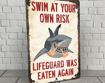 Panneau Métal Humoristique 20x30 Cm – 'Swim At Your Own Risk No Exceptions' – Décoration Piscine Jardin Garage