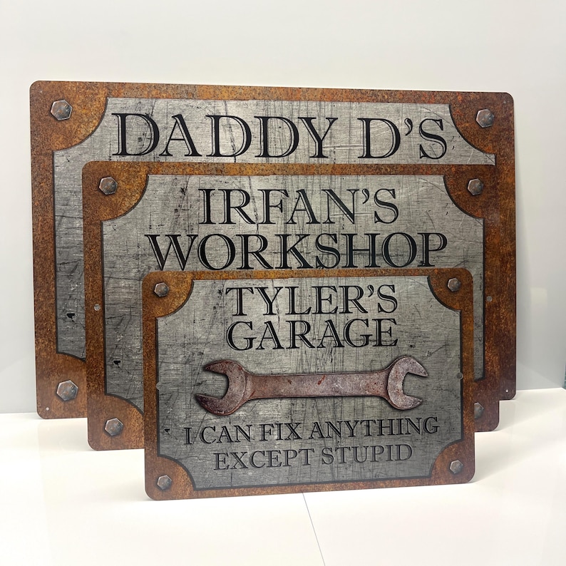 Shows 3 available Sizes
8 x 12
12 x 18
16 x 24