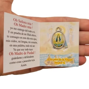 Medaglia ovale della Madonna della Carità 1" con santino religioso con preghiera della Madonna della Carità, Caridad Del Cobre Vergine Maria