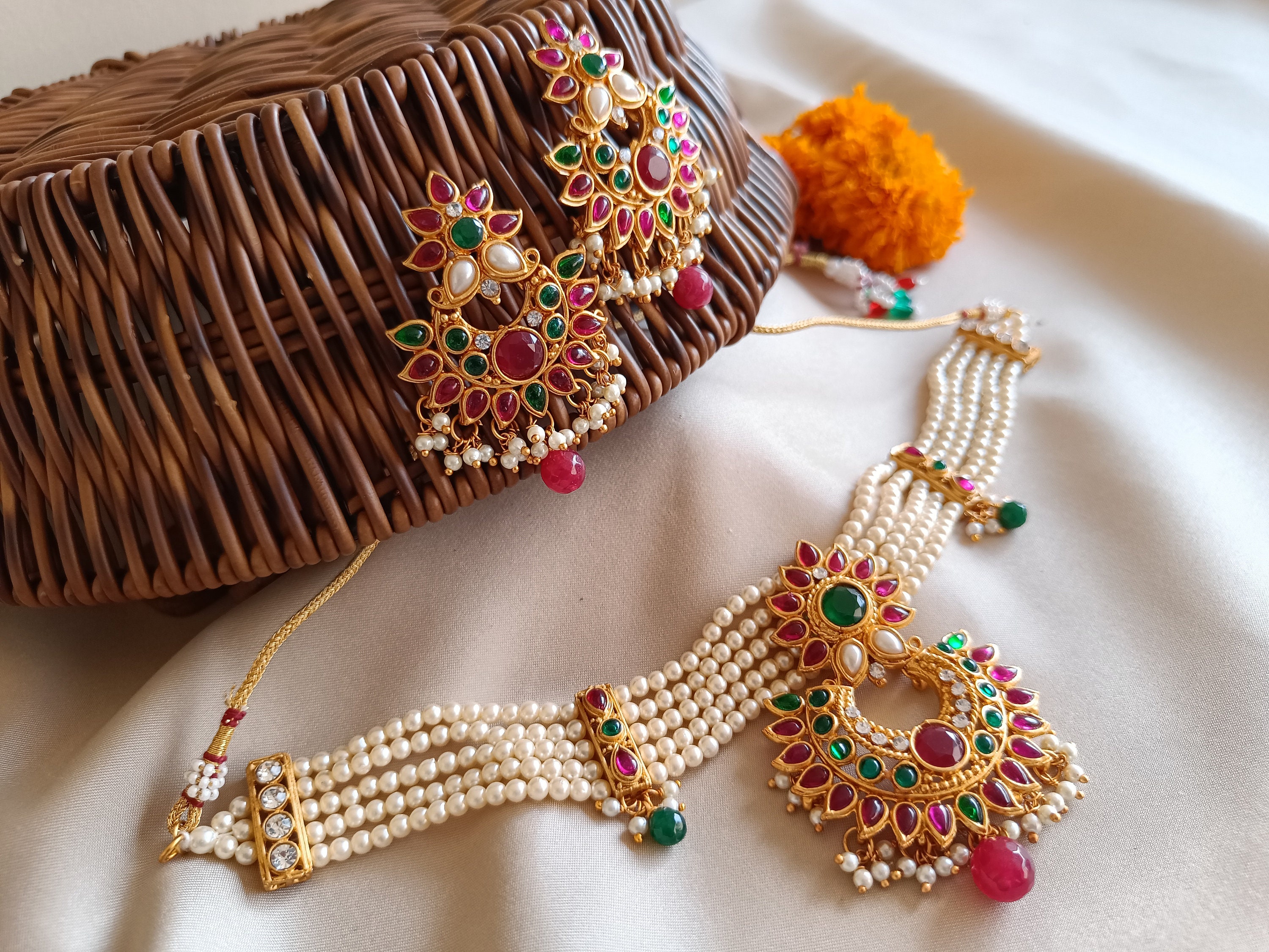 Traditional Indian Pearl Necklace 