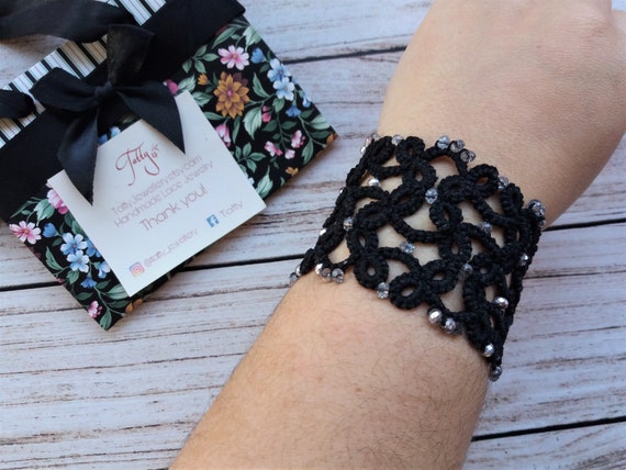 brazal Pulsera Ajustable Tono Plata Doble Flor en la parte superior del brazo