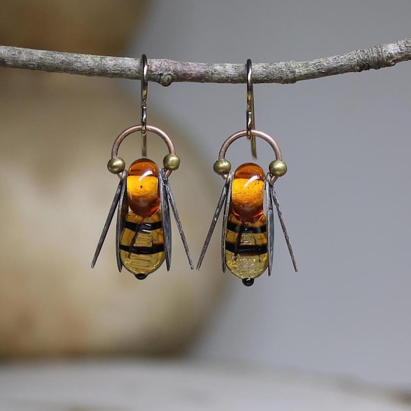 Bumble Bee * Amber Glass Dangles *  Nature Lover Gift.  *  Bee Earrings
